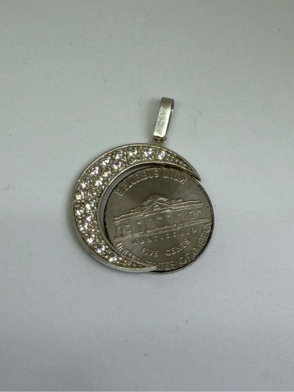 925 Sterling Silver CZ Crescent Moon Pendant – New Never Worn